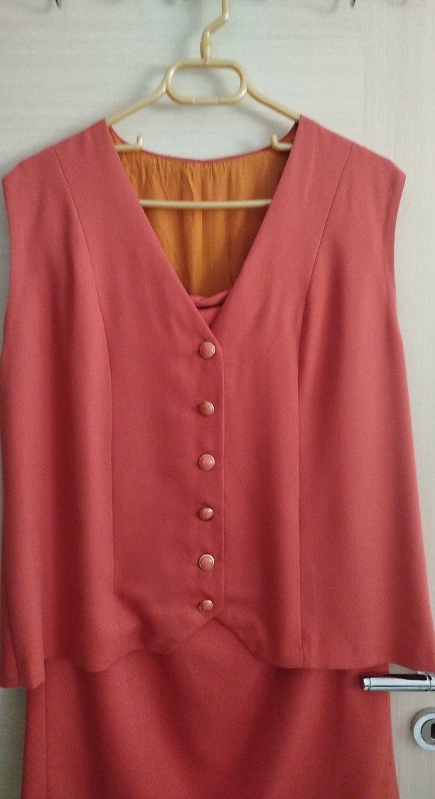 nar çiçeği renkli Düğmeli Kolsuz Mini Kadın Takım - Görsel 2