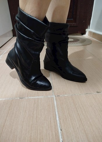 Siyah Deri Gotik Topuklu Kadın Çizme - Görsel 6