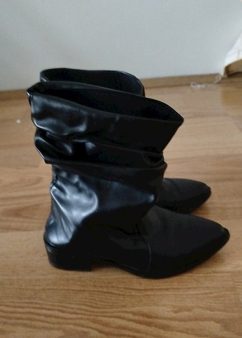 Siyah Deri Gotik Topuklu Kadın Çizme - Görsel 4