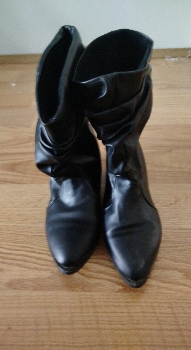 Siyah Deri Gotik Topuklu Kadın Çizme - Görsel 3