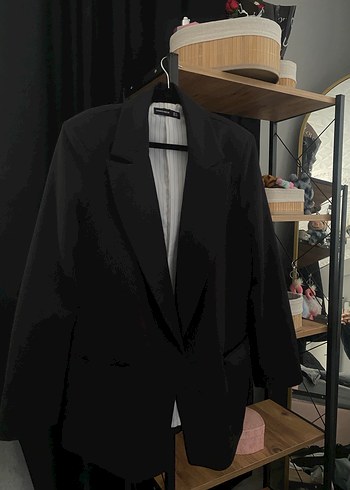 Bershka Siyah Düğmeli Kadın Blazer Ceket