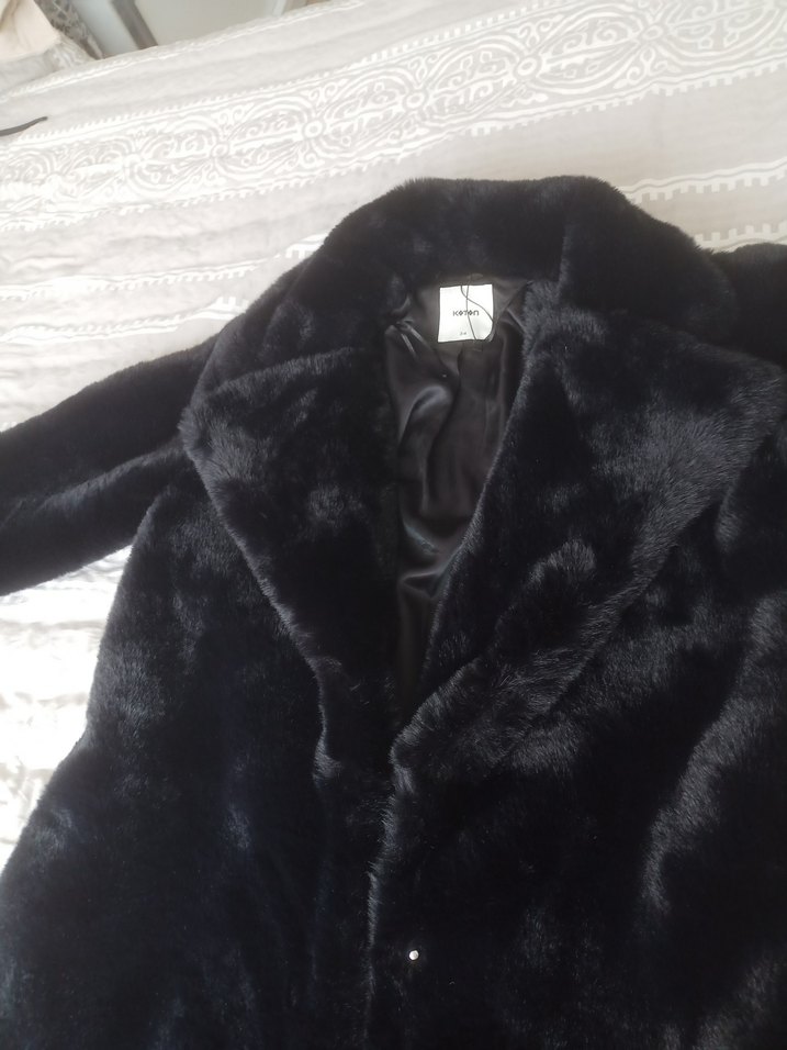 Koton X Zeynep Bastık Siyah Uzun Suni Kürk - Görsel 4