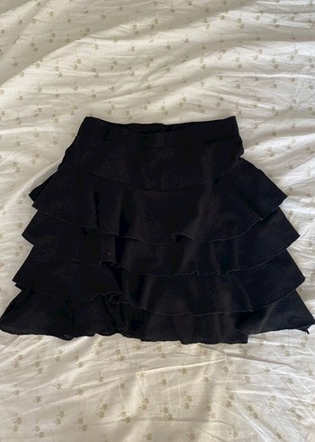 Siyah Kat Kat Fırfırlı Mini Etek
