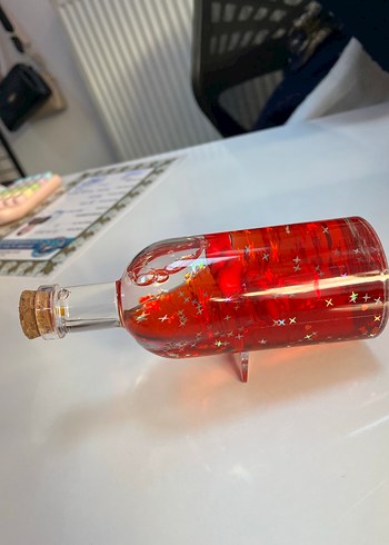 Kırmızı Yıldızlı Bebek Biberonu - Görsel 2