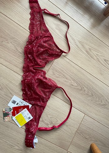 Kırmızı Dantelli Balenli Sütyen - Görsel 5