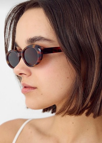 Minimalist Kahverengi Kadın Gözlüğü - Görsel 2