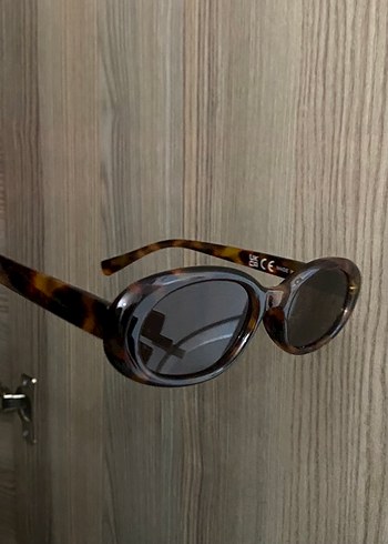 Minimalist Kahverengi Kadın Gözlüğü - Görsel 4