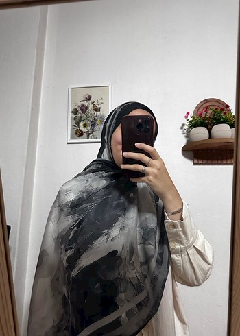 Renk harmoni serisi siyah rengi şal
