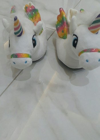 24 Beden Renkli Unicorn Desenli Kız Ev Terliği