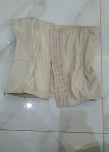 Bej Düz Kesim Hemşire Korsesi - Görsel 2