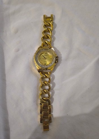  Beden altın Renk Gucci Zincir Detaylı Parlak Altın Kadın Saati