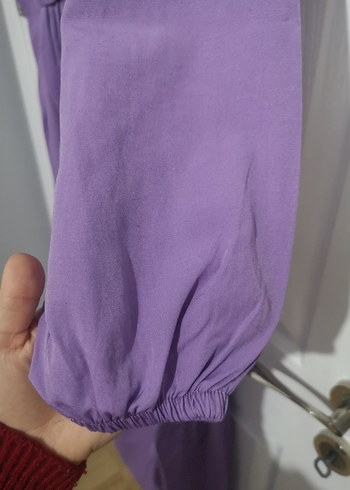 Terikoton kumaş, önü cepli,yarım düğmeli,beli büzgülü
Boy:125 cm - Görsel 3