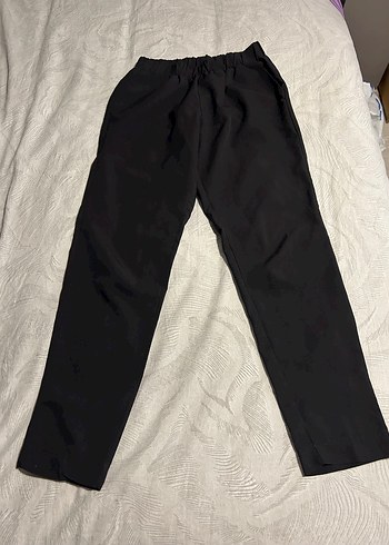 Kadın Siyah Regular Fit Kumaş Pantolon