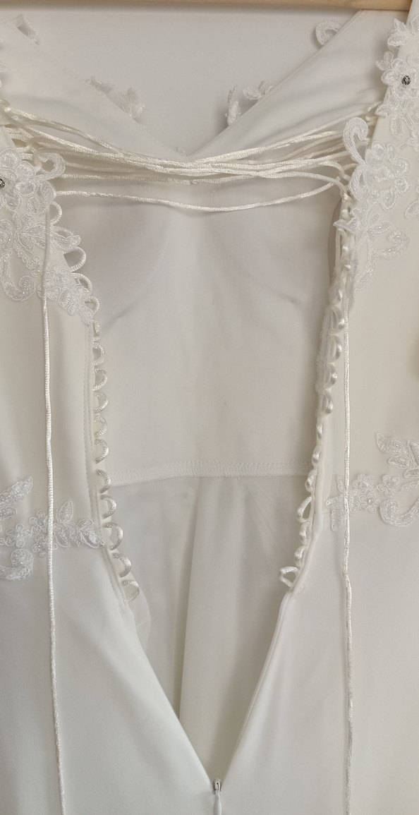 V Yakalı Beyaz Şifon Astarlı Vintage A Kesim Gelinlik - Görsel 4