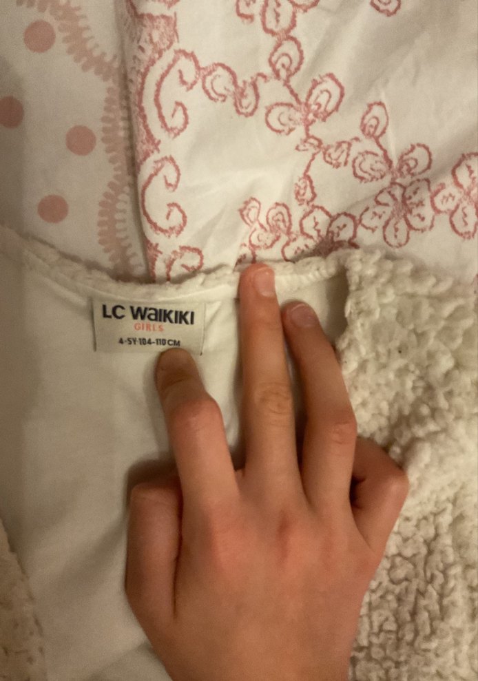 Kız Çocuk Ahşap Düğmeli Yelek - Görsel 3