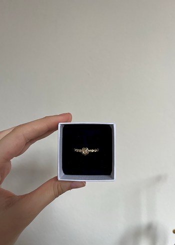 Gold Kalp Detaylı Kadın Yüzük