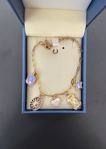 Gold Charmlı Çelik Bileklik