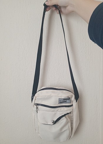 Beyaz Minimalist Kadın Çapraz Çanta