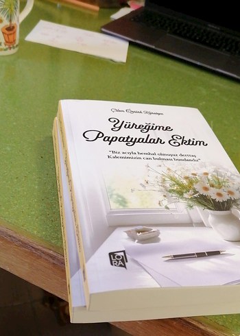 Yüreğime Papatyalar Ektim Şiir Kitabı