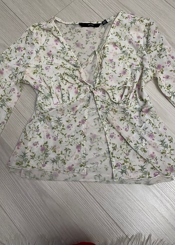 Çiçek Desenli Vintage Bağlamalı Kadın Bluz - Görsel 4