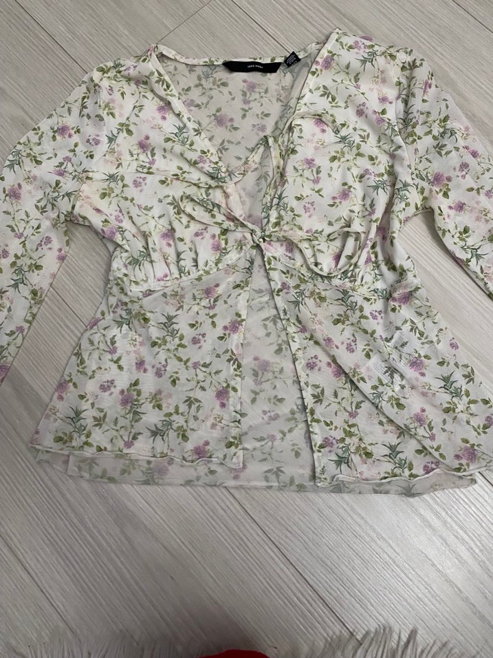 Çiçek Desenli Vintage Bağlamalı Kadın Bluz - Görsel 4