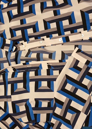 Mavi ve Gri Geometrik Desenli Kumaş koton gömlek - Görsel 4