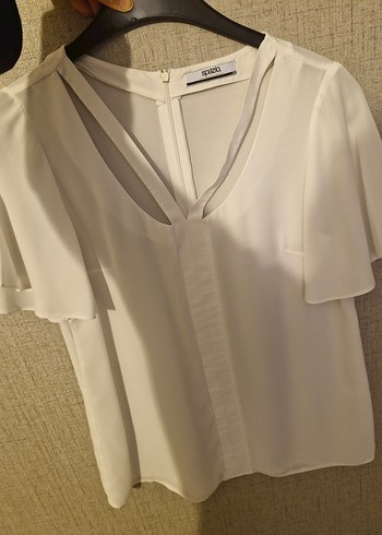 Beyaz V Yakalı Kısa Kollu Salaş Spazio Bluz - Görsel 3