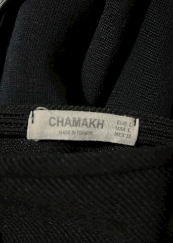 Siyah Çiçek Detaylı Tek Omuzlu Crop Top - Görsel 3