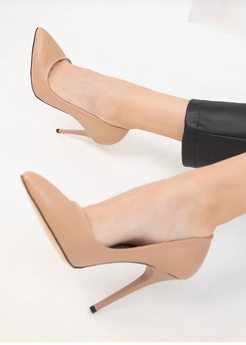 Bej Deri Bağcıklı Stiletto Topuklu Kadın Ayakkabı - Görsel 2