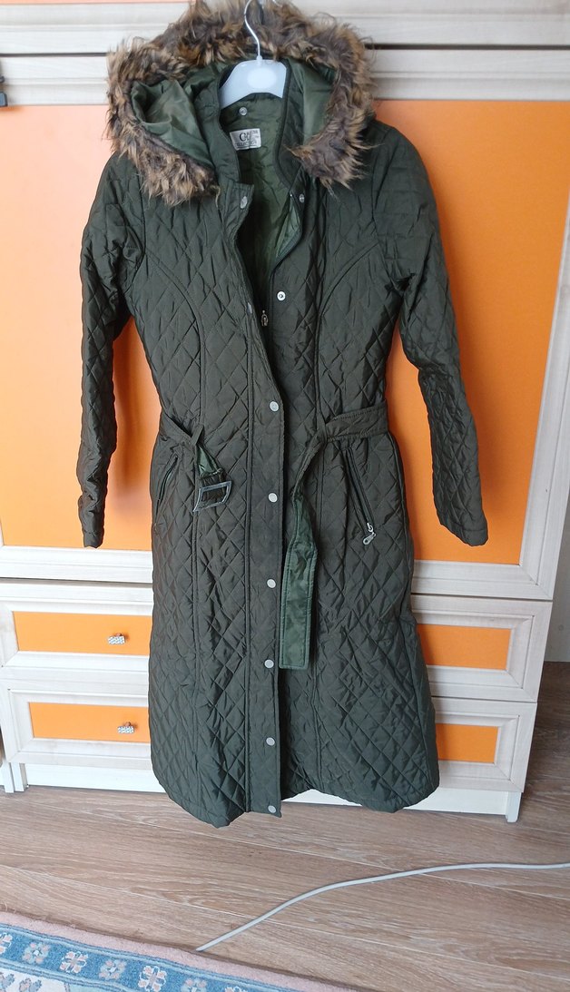 Kemerli Uzun Kadın Kışlık Mont - Görsel 2