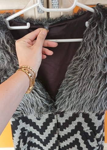 Kürk Detaylı %100 yün Gri Zebra Desenli Uzun Yelek - Görsel 7