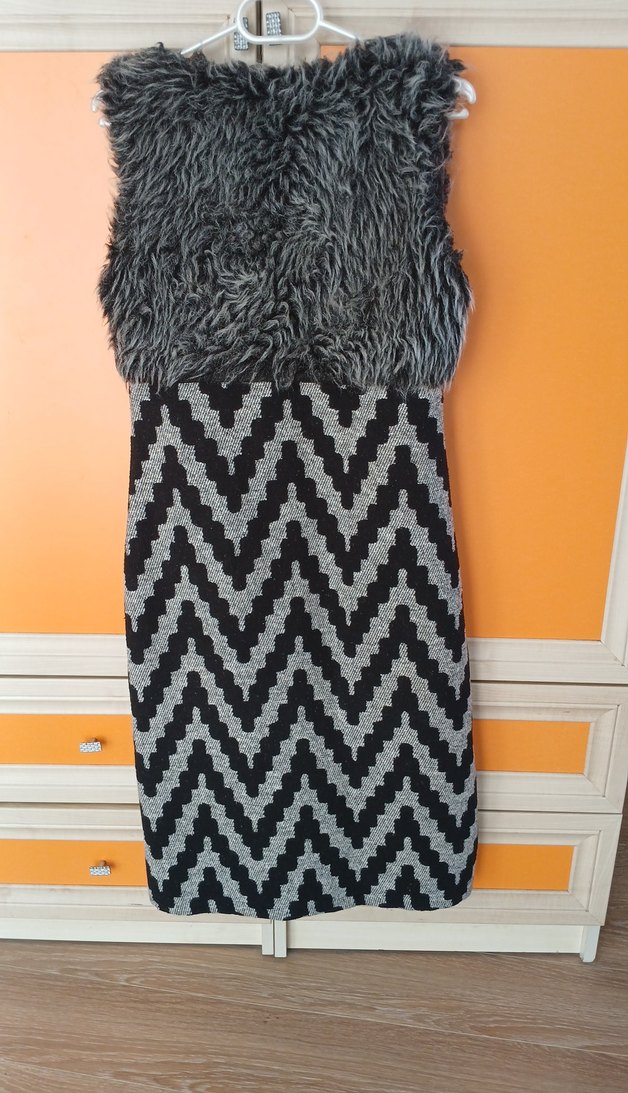 Kürk Detaylı %100 yün Gri Zebra Desenli Uzun Yelek - Görsel 4