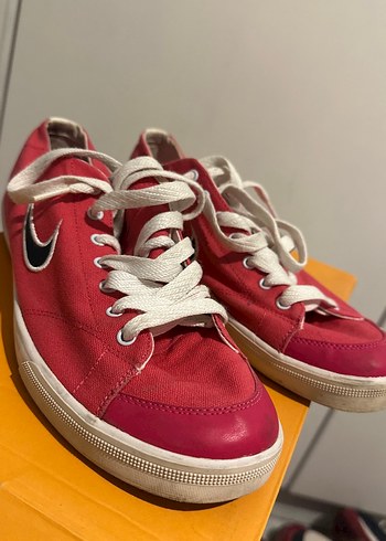 Nike Nike Kadın Fuşya Spor Ayakkabı