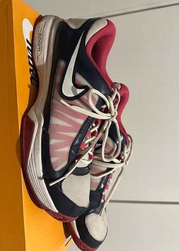 Nike Çok Renkli Kadın Spor Ayakkabısı