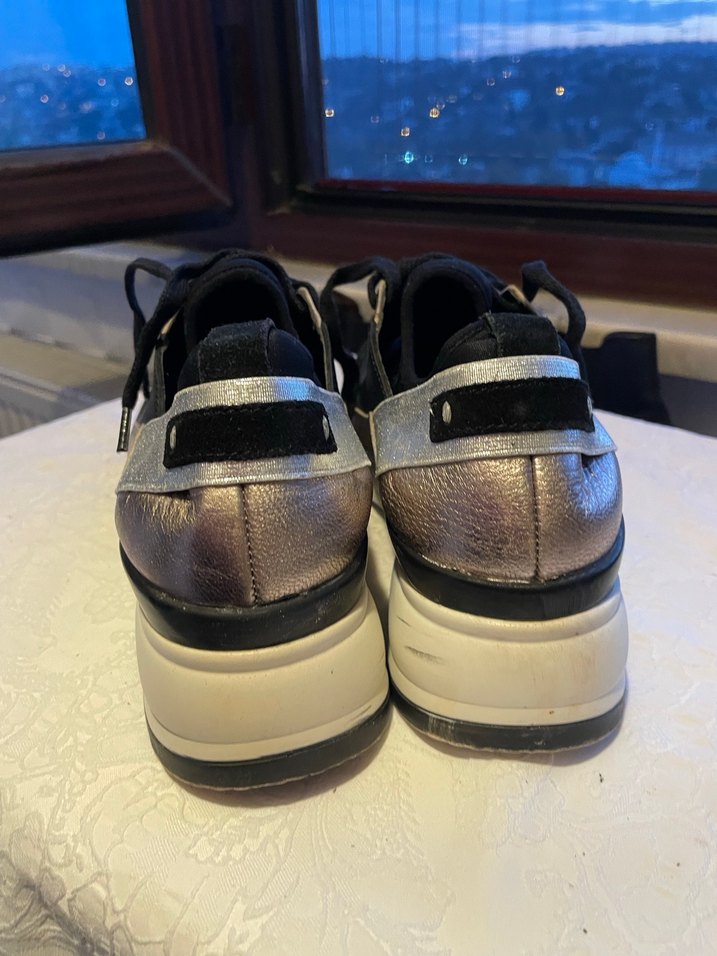 Yılan Desenli Siyah Spor Platform Sneakers - Görsel 2