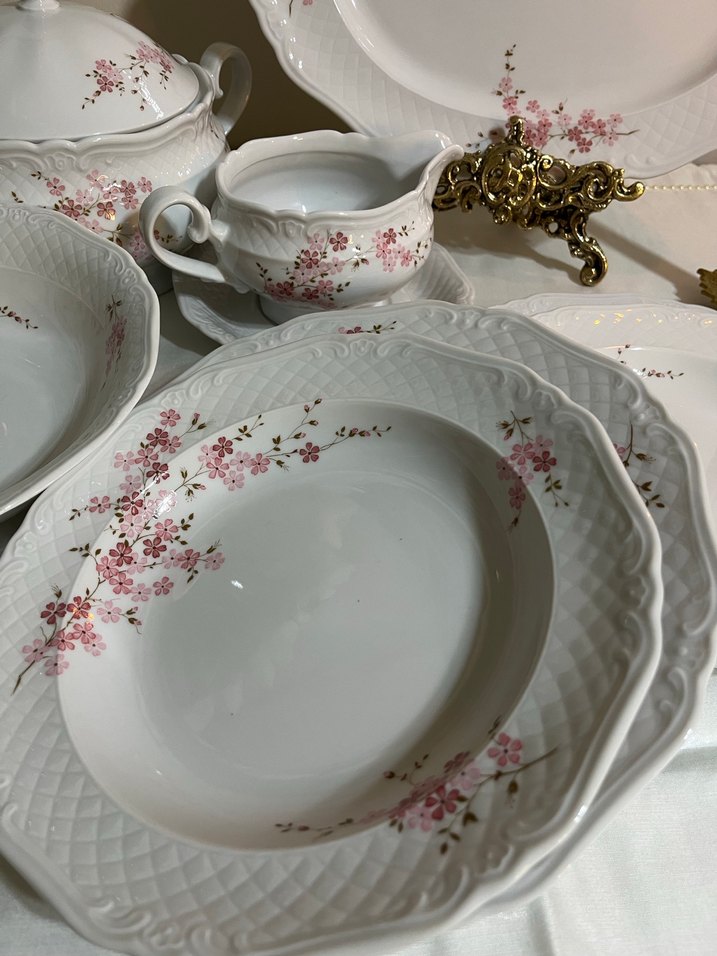 Alman damga 6 kişilik Beyaz Çiçek Desenli Porselen Yemek Takımı - Görsel 5