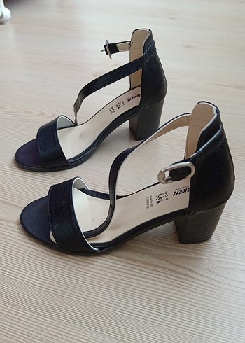 Diğer Siyah Bağlamalı Stiletto Topuklu Kadın Ayakkabı