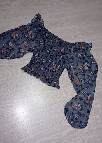 Gri Çiçekli Bohem Mini Bluz