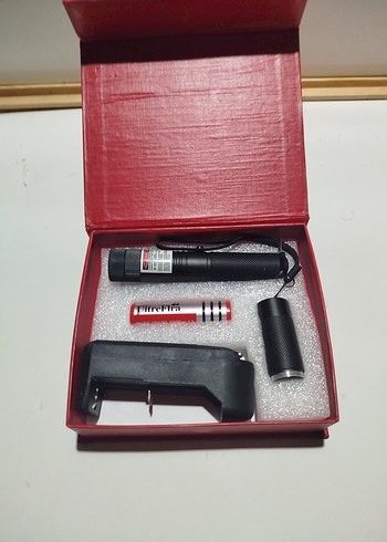 Laser Pointer Şiir Kitabı - Görsel 2