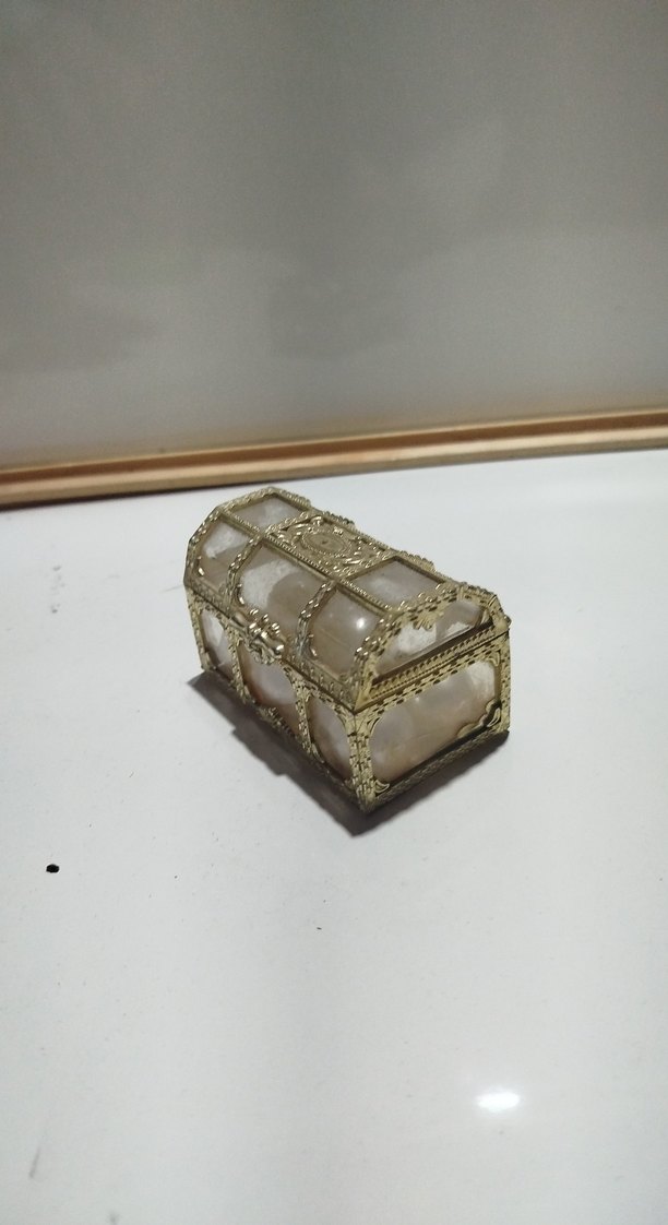 İnci Detaylı Altın Renkli Kadın Kol Düğmesi 8×6cm - Görsel 4