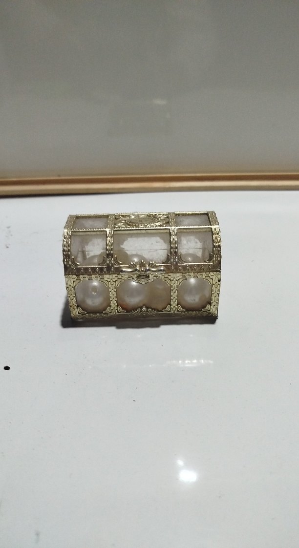 İnci Detaylı Altın Renkli Kadın Kol Düğmesi 8×6cm - Görsel 2