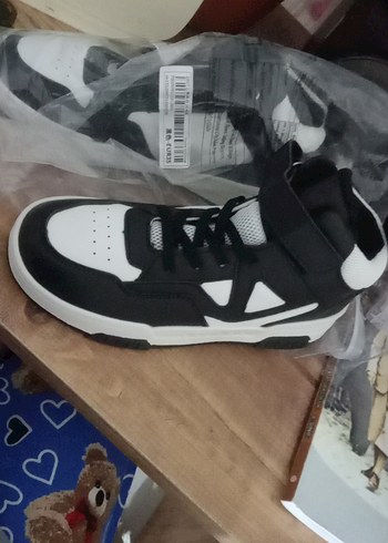 35 Beden Siyah Spor Stiletto Topuklu Kadın Sneakers