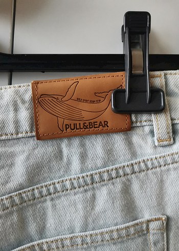 Yırtık Detaylı Gri Mini Denim Şort - Görsel 9