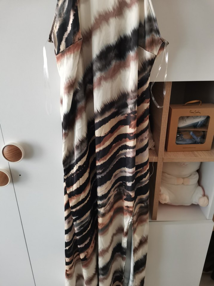 Bohem Tarz Uzun Bağcıklı Elbise - Görsel 3