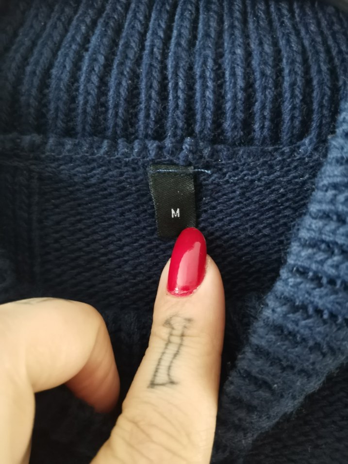 Alt - üst takım 
Kadın Lacivert Boğazlı Örgü kazak ve etek - Görsel 4