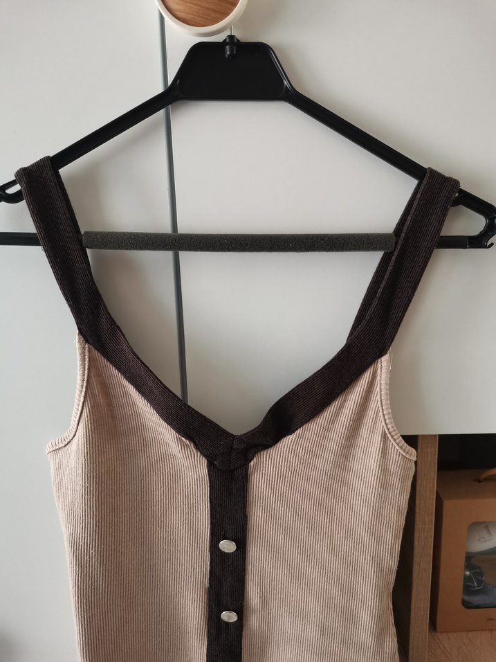 Bej Süet Düğmeli V Yaka Midi Elbise - Görsel 4