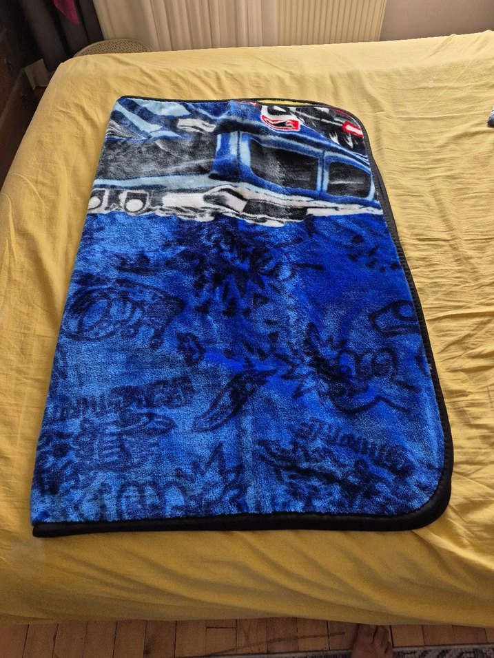 Çocuklar için renkli desenli battaniye yeni - Görsel 3