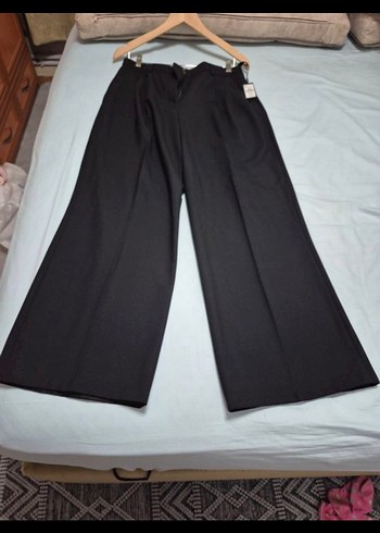 Siyah Kadın Midi Kumaş Pantolon - Görsel 4