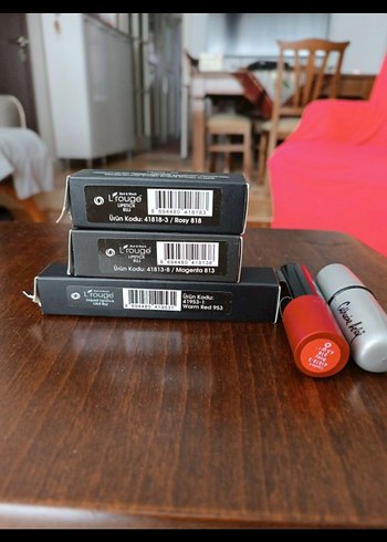 Canlı Kırmızı Ruj Seti - Görsel 5