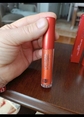 Canlı Kırmızı Ruj Seti - Görsel 3